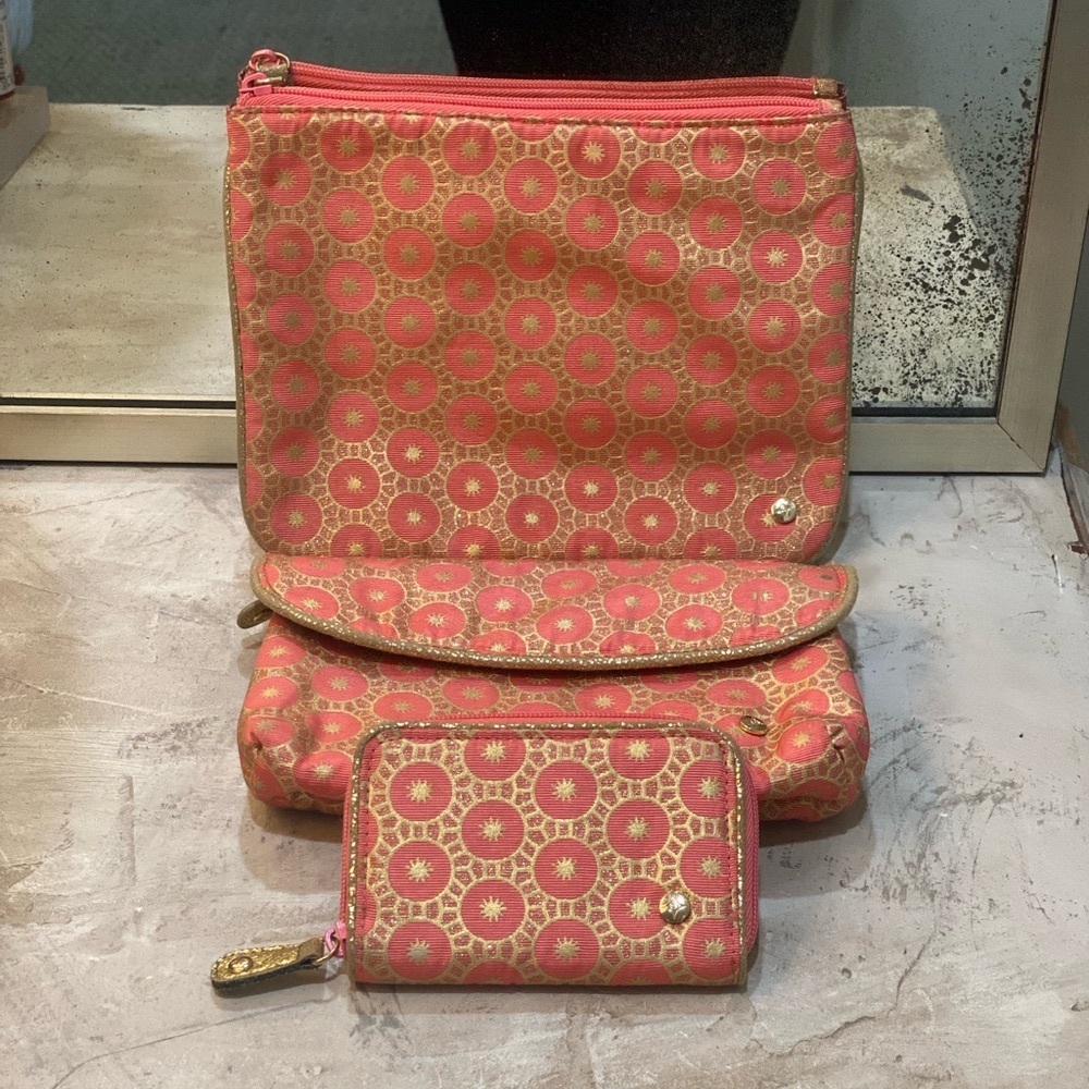 Stephanie Johnson Coral Mumbai Cosmetic Bags Minimal Use Great Condition!